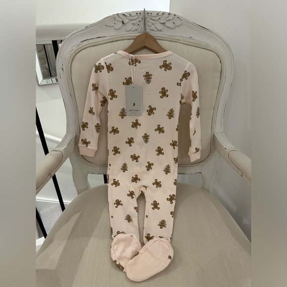 *SOLD* ๐ Baby 18 Mth Gingerbread Footed Sleeper Petit Lem - Picture 2 of 8
